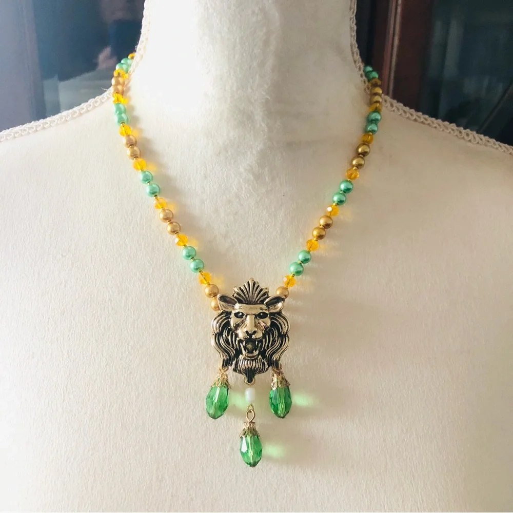 Handcrafted repurpose growling lion crystal pendant Czech glass Pearl necklace